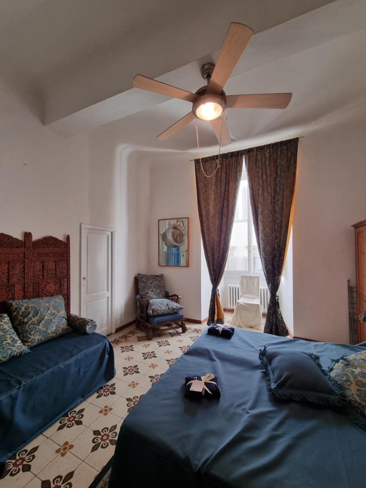La Sede Dell'Arte Monolocale Studio E Camere In Torre Medievale Vicino A Duomo E Piazza Signoria Firenze Esterno foto