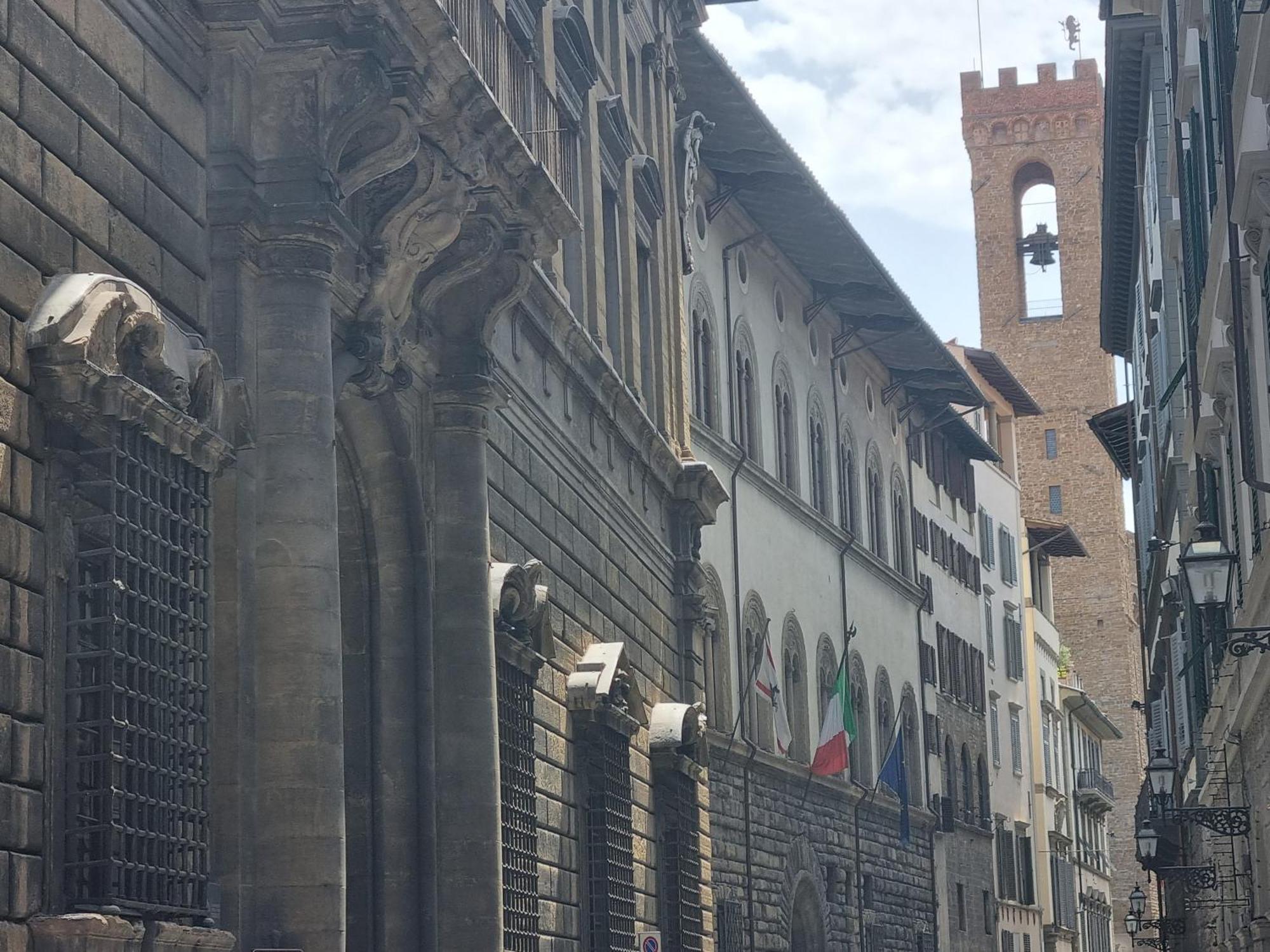 La Sede Dell'Arte Monolocale Studio E Camere In Torre Medievale Vicino A Duomo E Piazza Signoria Firenze Esterno foto