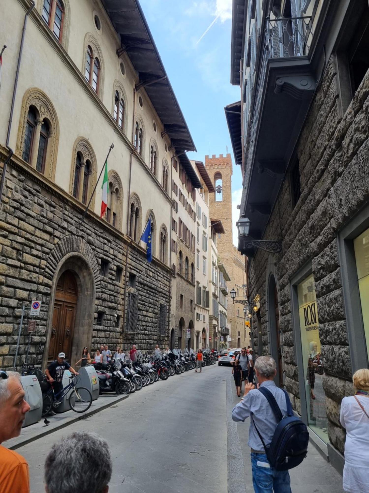 La Sede Dell'Arte Monolocale Studio E Camere In Torre Medievale Vicino A Duomo E Piazza Signoria Firenze Esterno foto